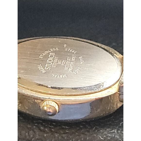 Vintage Studio Quartz Womens Gold Tone Cuff Bracelet Watch Black Oval Elegant main image 7